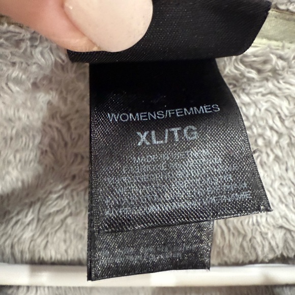 The North Face Light Gray Fleece Jacket - Picture 4 of 5